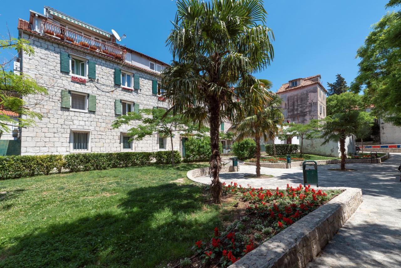 Palazzo D Apartments Split Exterior foto
